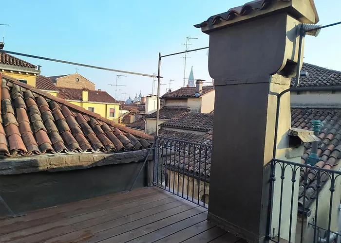 Cà Dell'arte Boutique Couette-café 4*