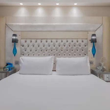 Cà Dell'arte Boutique 4*